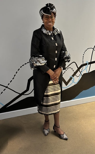 Dorinda_Clark_309052_black_ski