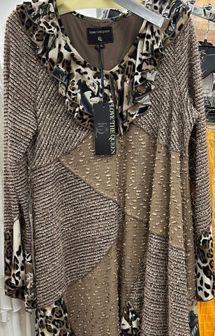 Love the Queen 17104 leopard print dress