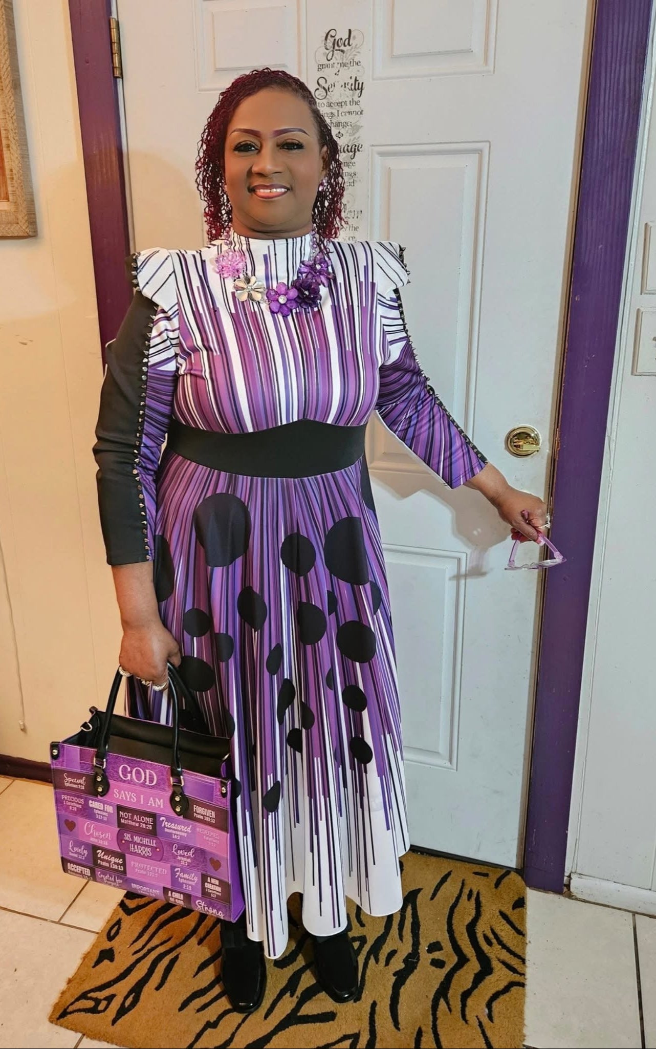 Love The Queen 17568 Purple/Black/White / S