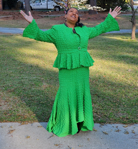 Giovanna 0943 green skirt suit