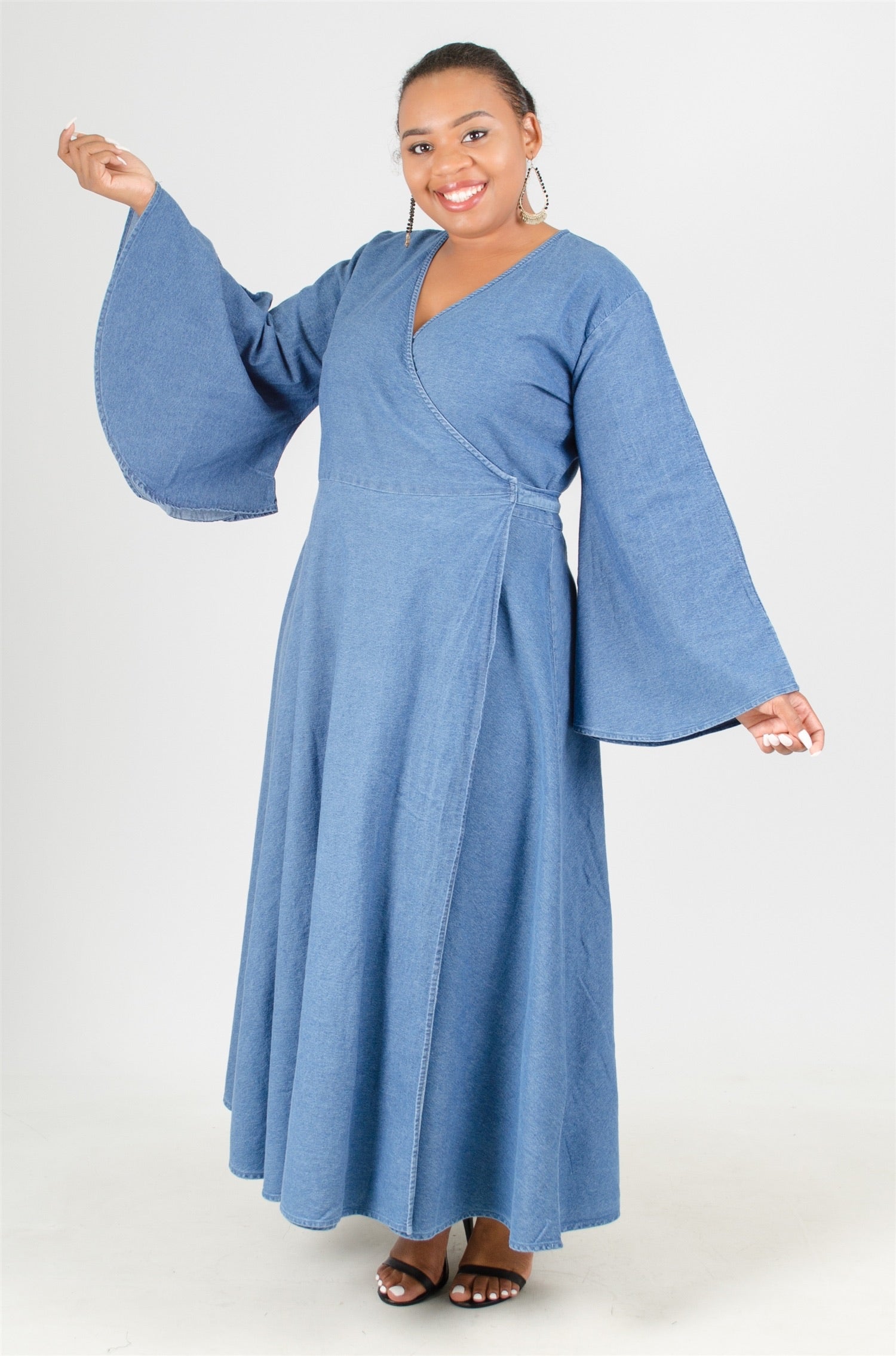 Denim Dress Diva's Den Fashion, LLC Denim Dress Diva's Den Fashion, LLC